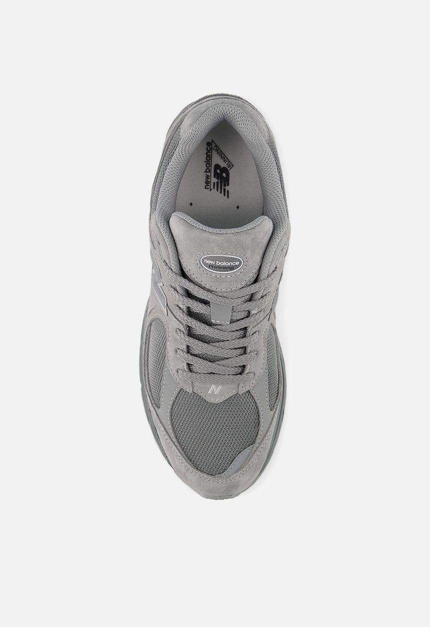 New Balance  - 2002R
