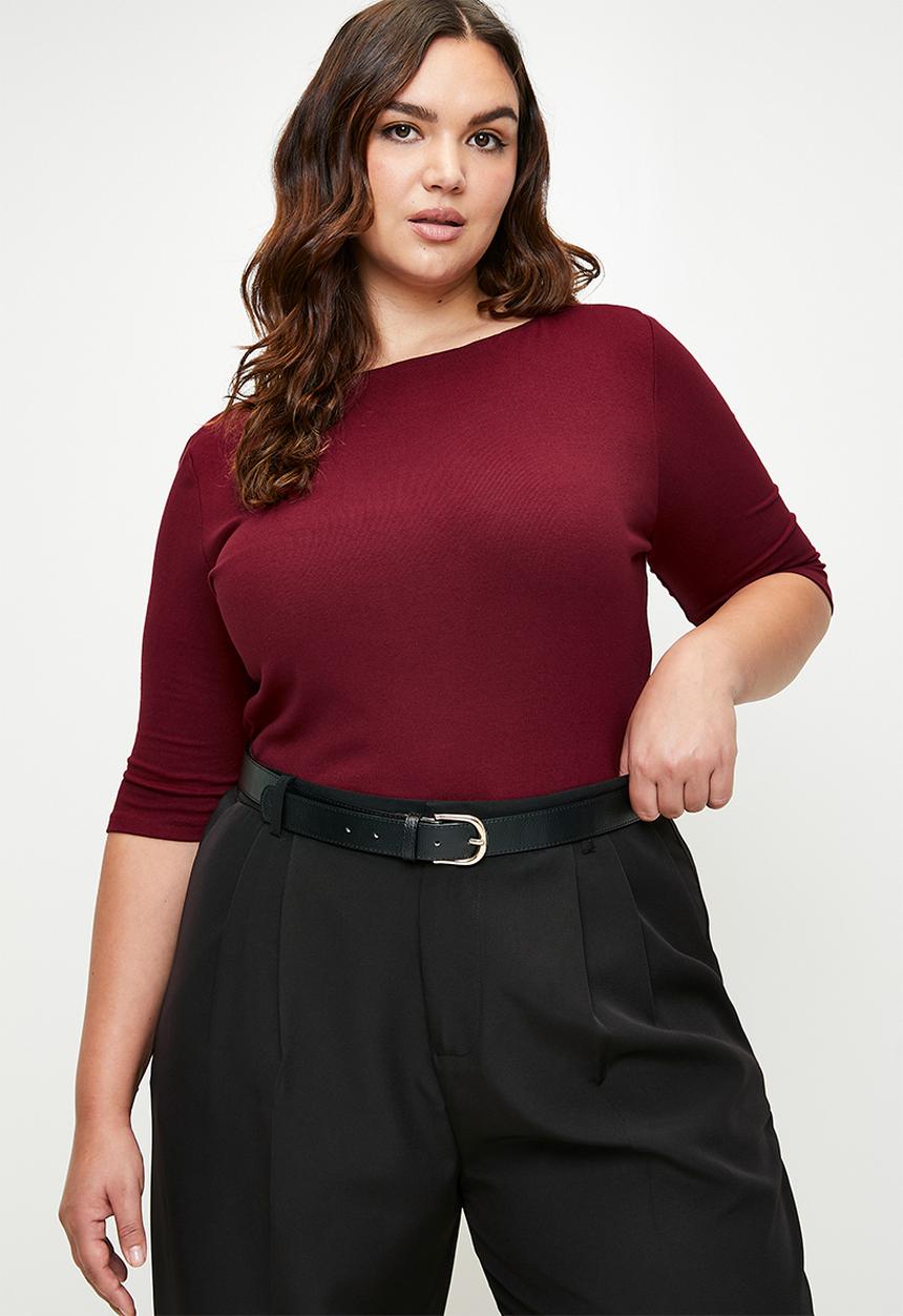 Me&B - Plus Boat Neck Essential Top - Merlot