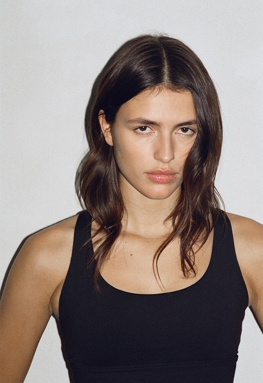 H&M - Medium support sports bra with softmove™ - black