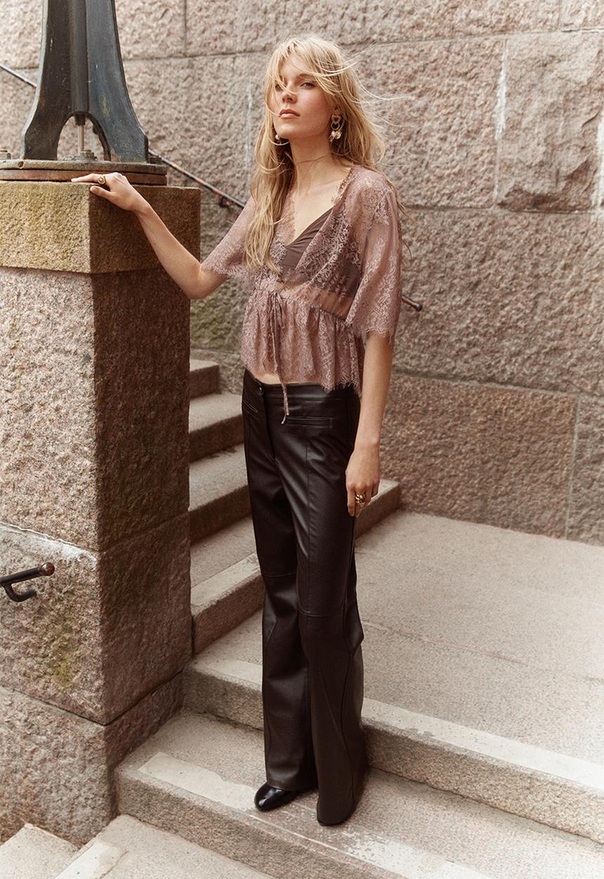 H&M - Coated trousers - dark brown