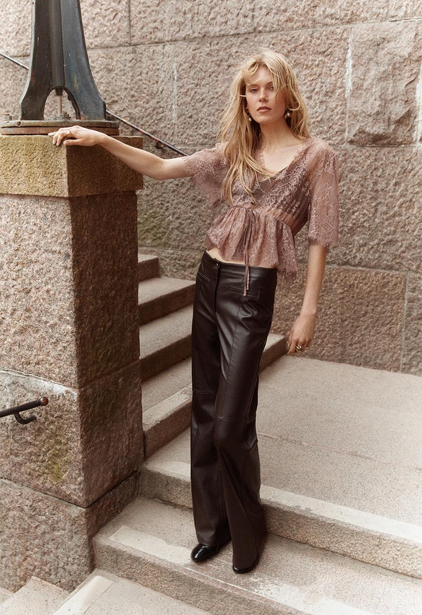 H&M - Coated trousers - dark brown