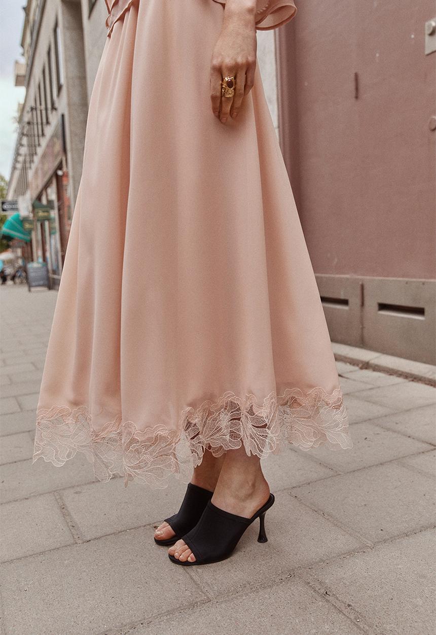 Lace-trimmed chiffon skirt - powder pink - 1313201001