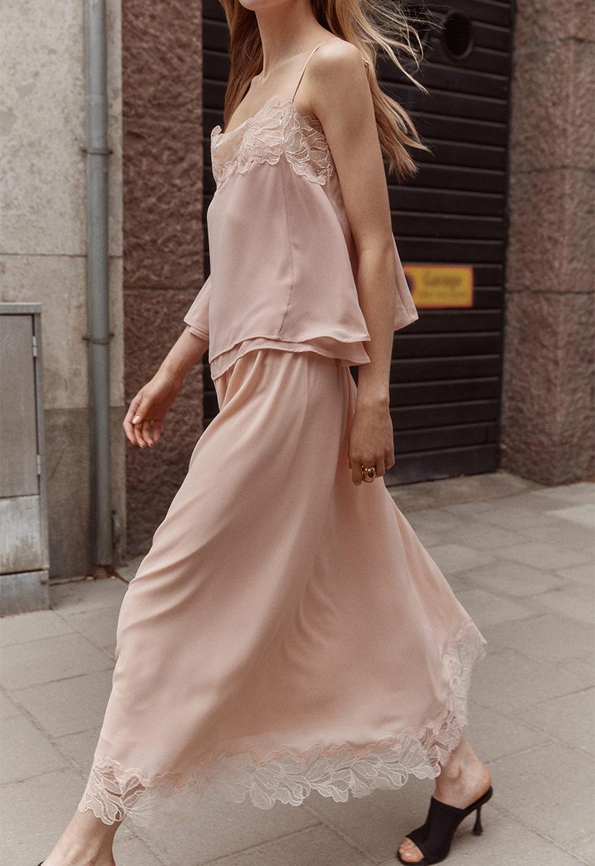H&M - Lace-trimmed chiffon skirt - powder pink