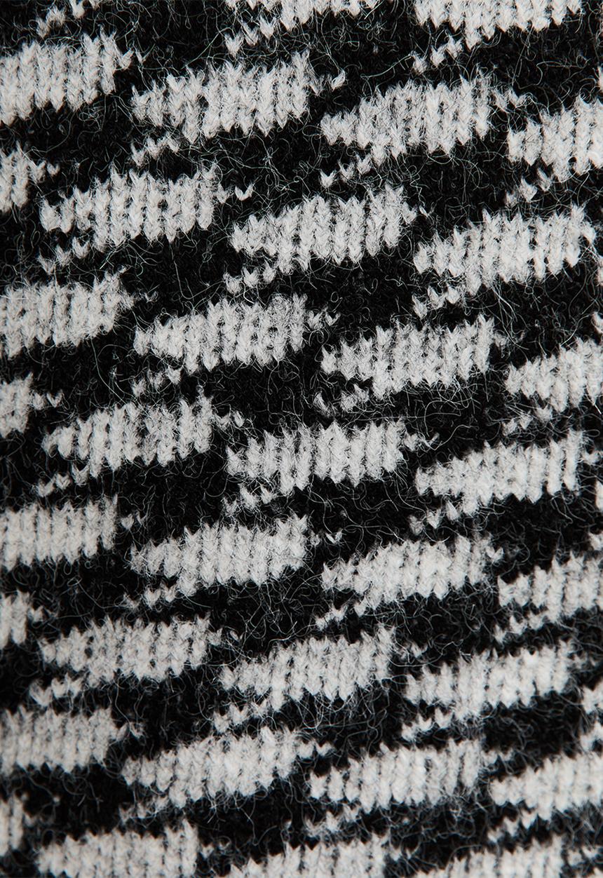 New Look - Houndstooth High Neck Jumper - lt grey