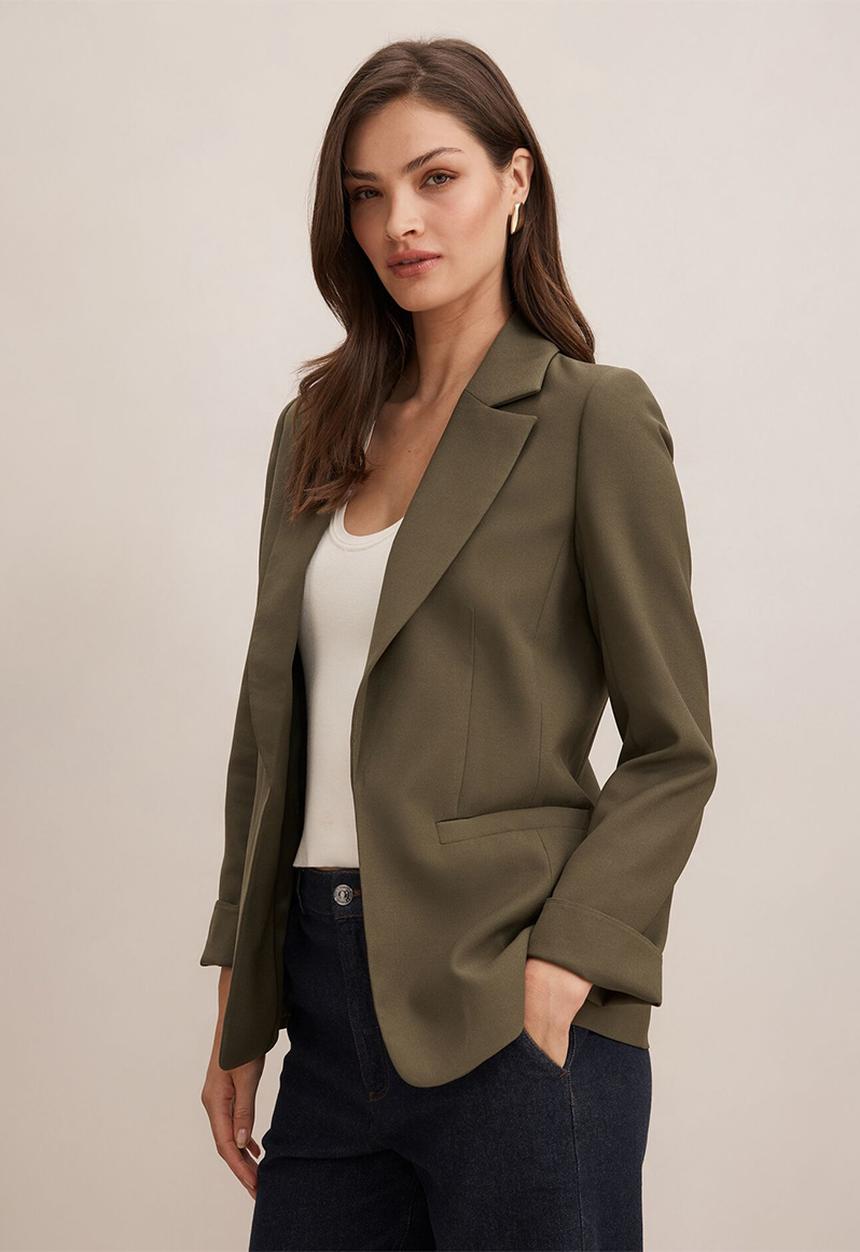 Forever New - Dylan boyfriend blazer in khaki
