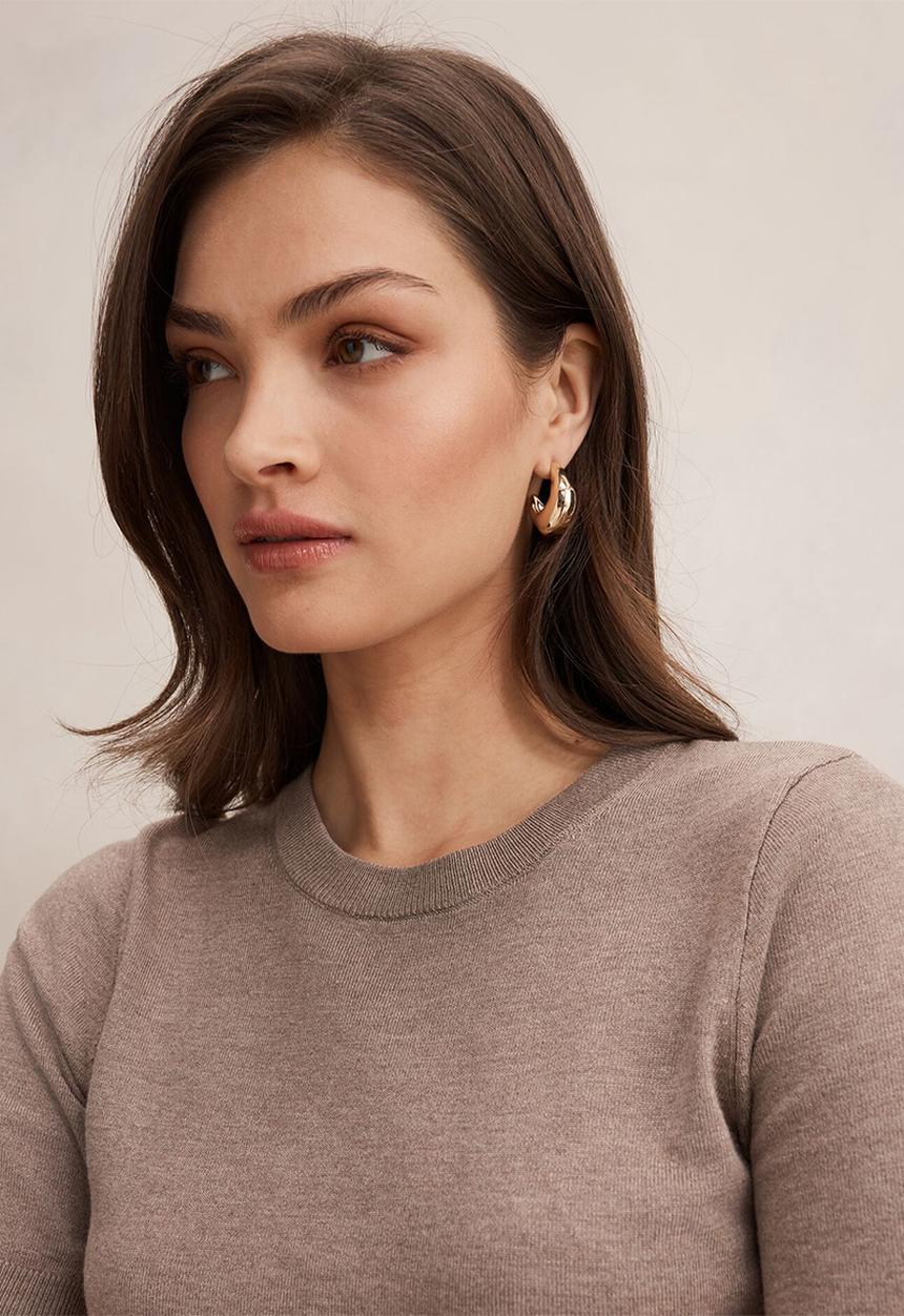 Forever New - Maisie short sleeve T-shirt in taupe