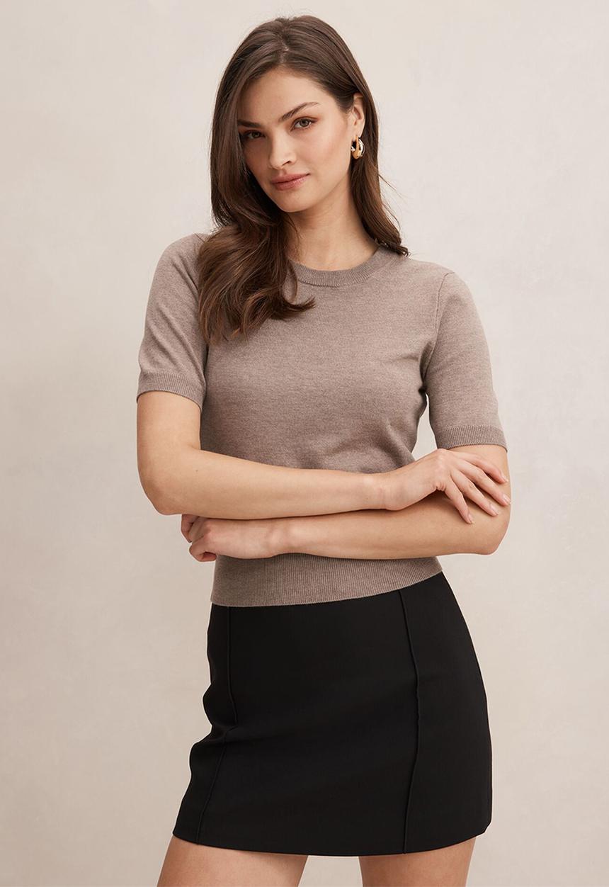 Forever New - Maisie short sleeve T-shirt in taupe