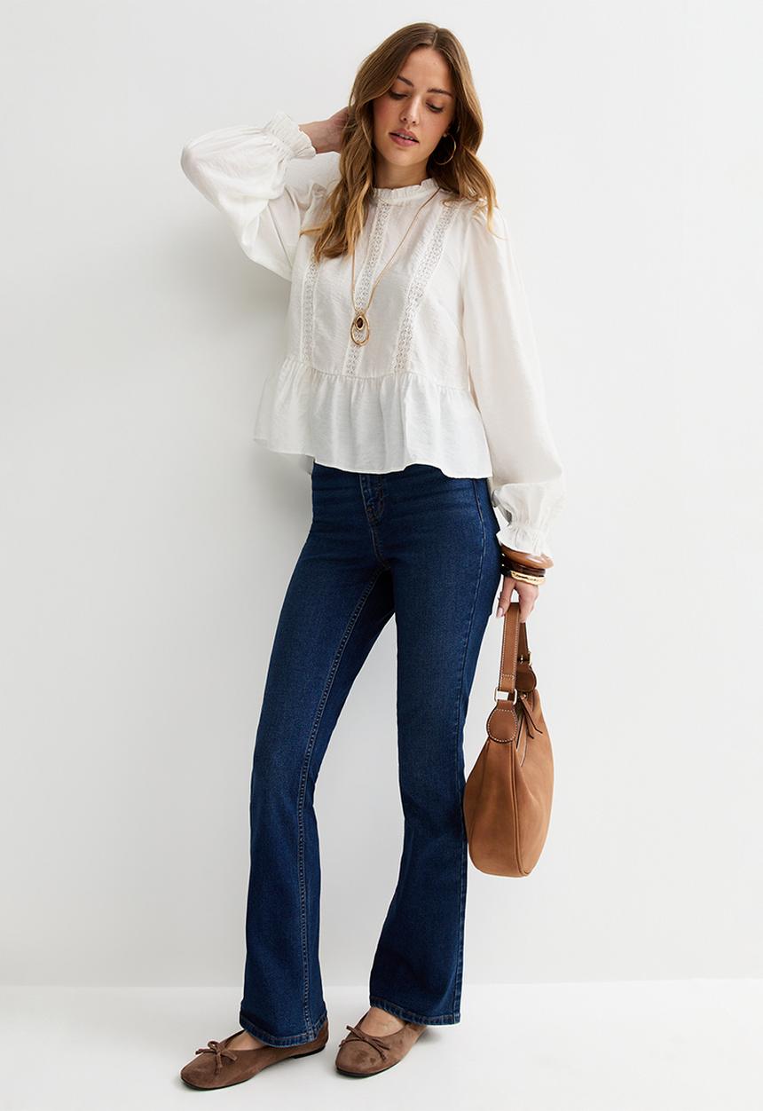 New Look - Louisa lace insert high neck shell - white