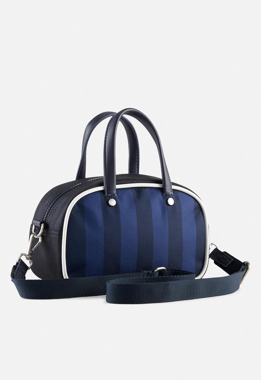 Puma 1976 world cup mini grip bag- new navy-puma white