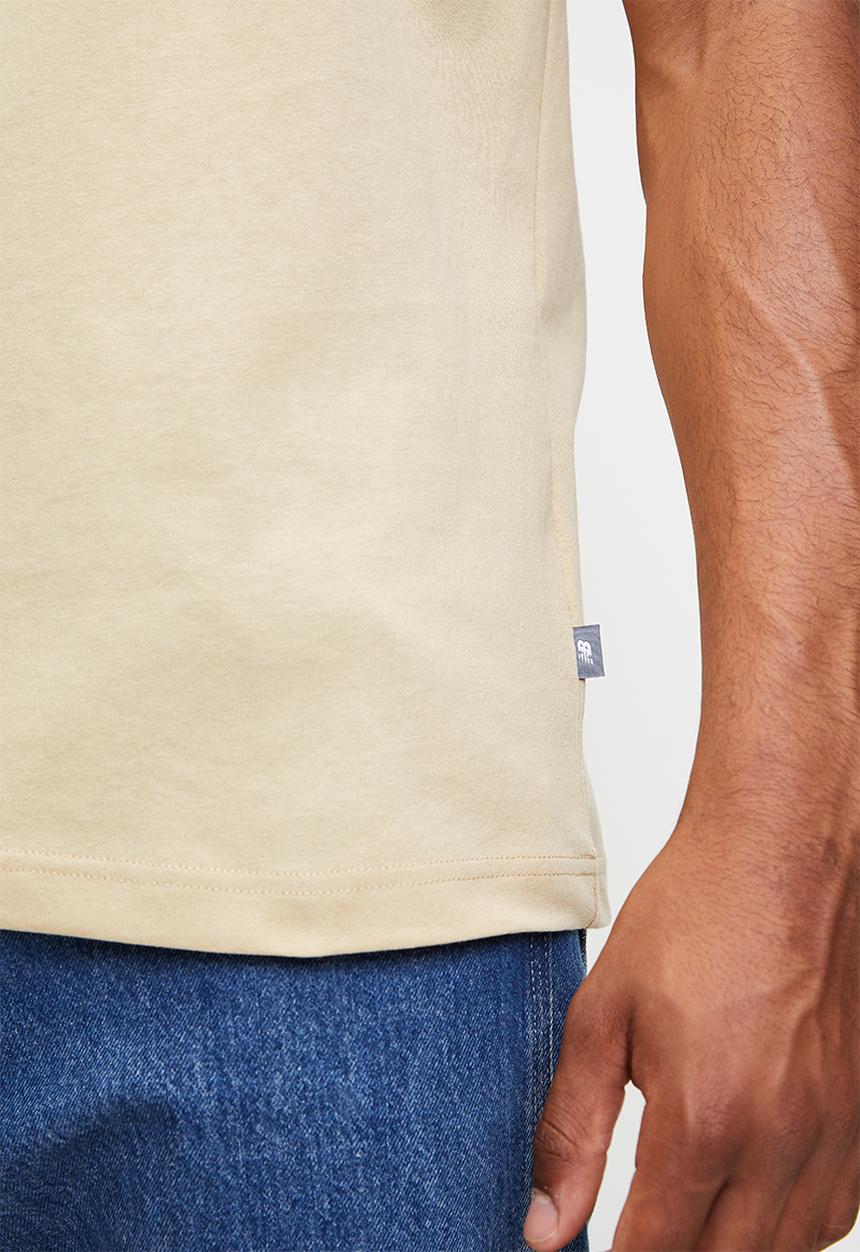 New Balance  - NB Athletics Taste Of NB Ramen Tee - Brown
