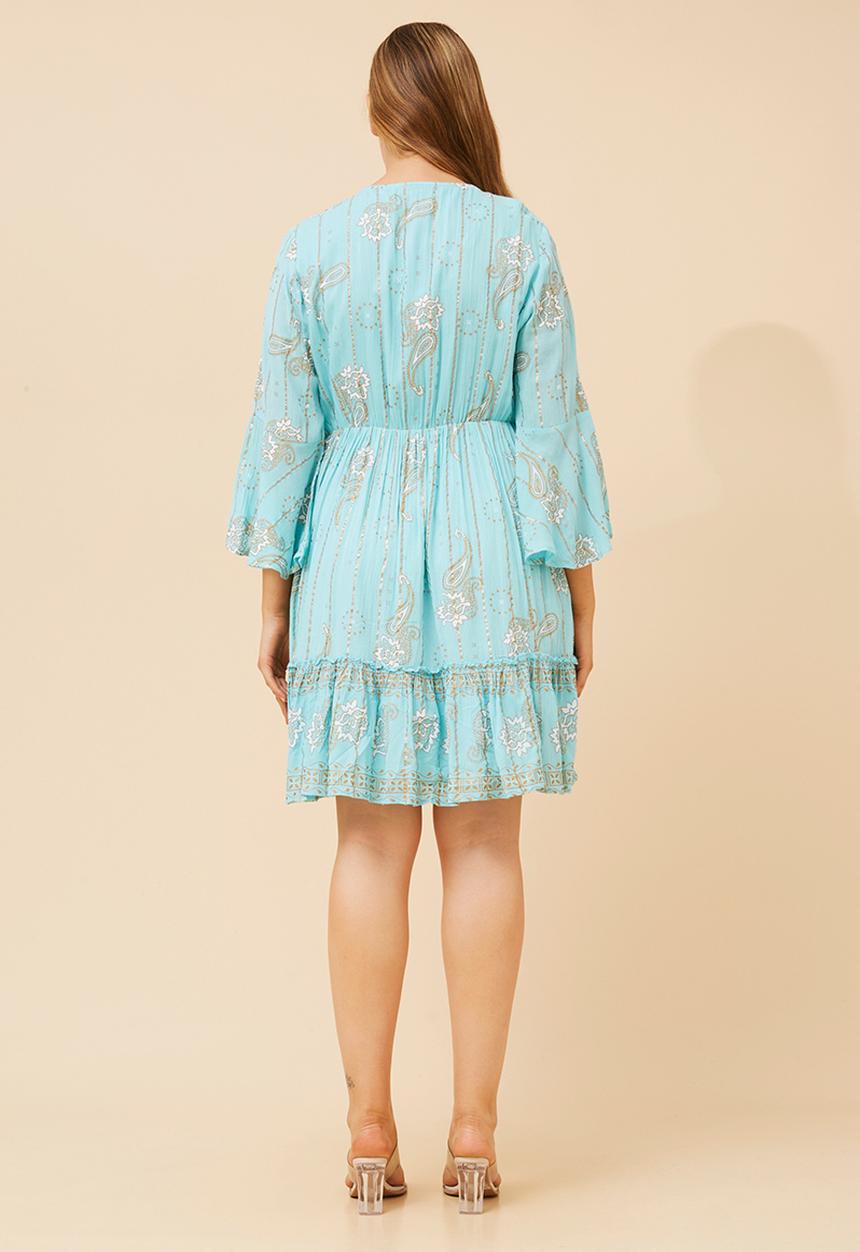 Izabel London - 3/4 Sleeve With Flutter V-Neck With Rope Tiered Dress With Print Detail - Aqua