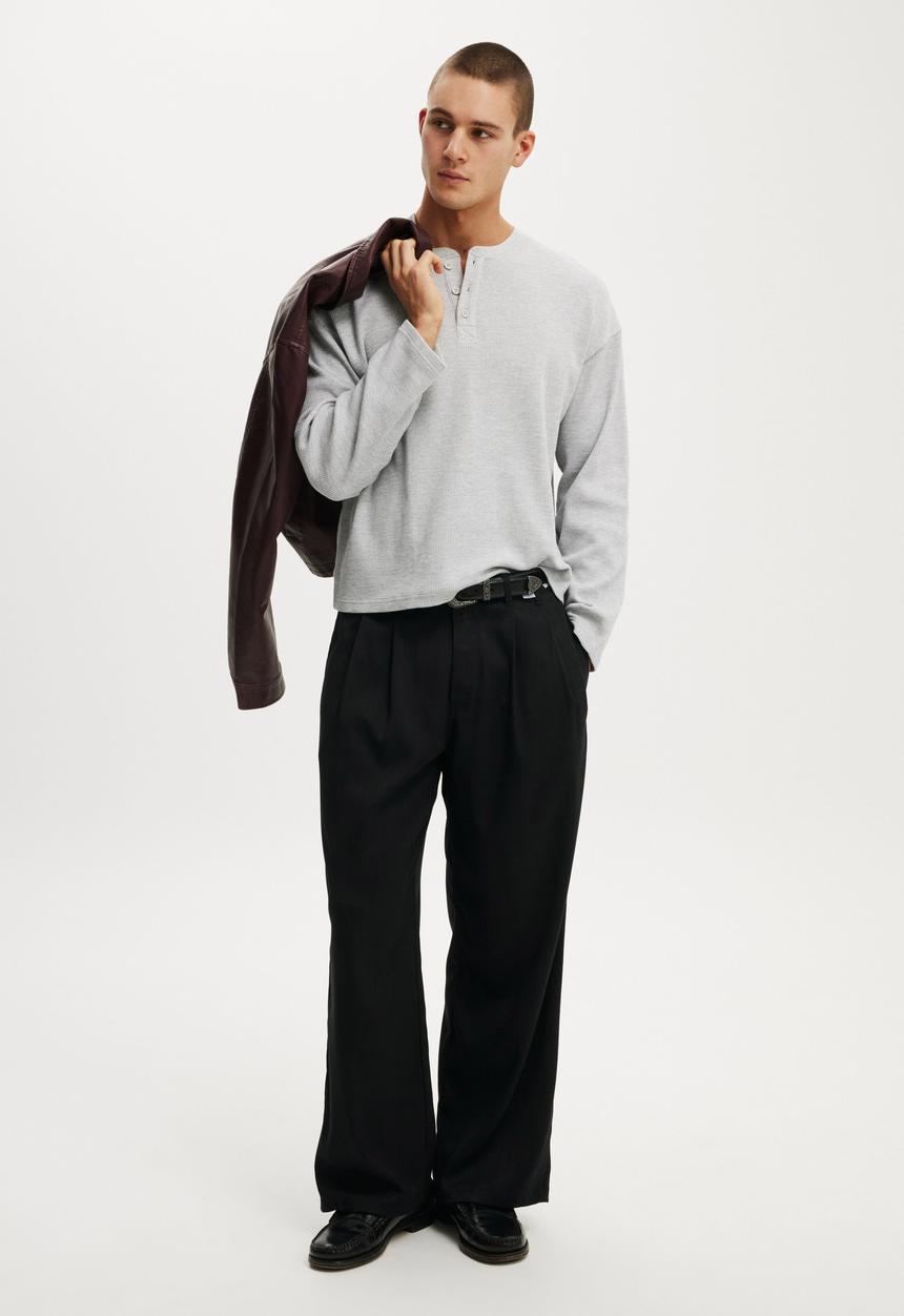 Cotton On - Relaxed Fit Textured Henley Long Sleeve - Grey Marle Waffle