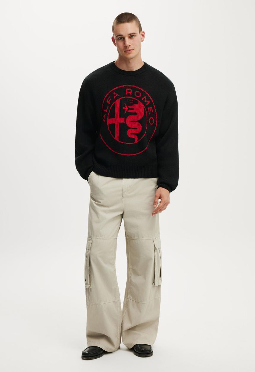 Cotton On - Alfa Romeo Box Fit Crew Knit - Lcn Alfa Romeo/Black