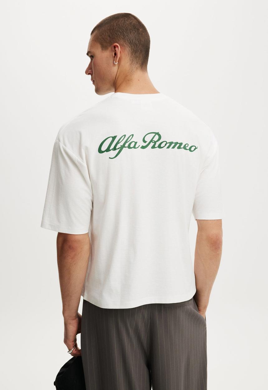 Cotton On - Cropped Fit Alfa Romeo T-Shirt - Lcn Alf Vintage White / Romeo