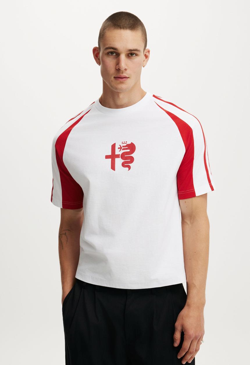Cotton On - Cropped Fit Alfa Romeo T-Shirt - Lcn Alf White / Una Vittoria