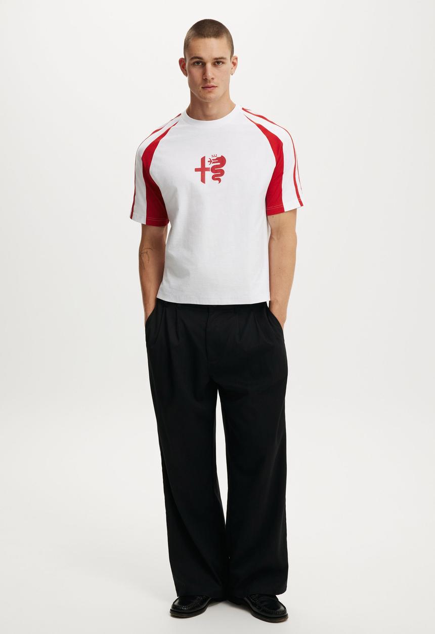 Cotton On - Cropped Fit Alfa Romeo T-Shirt - Lcn Alf White / Una Vittoria