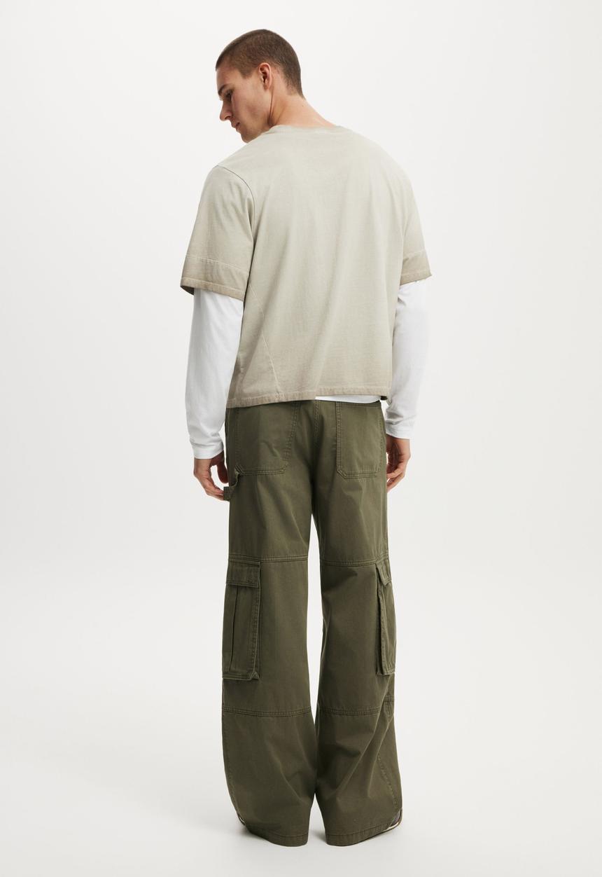 Cotton On - Super Baggy Cargo Pant - Military