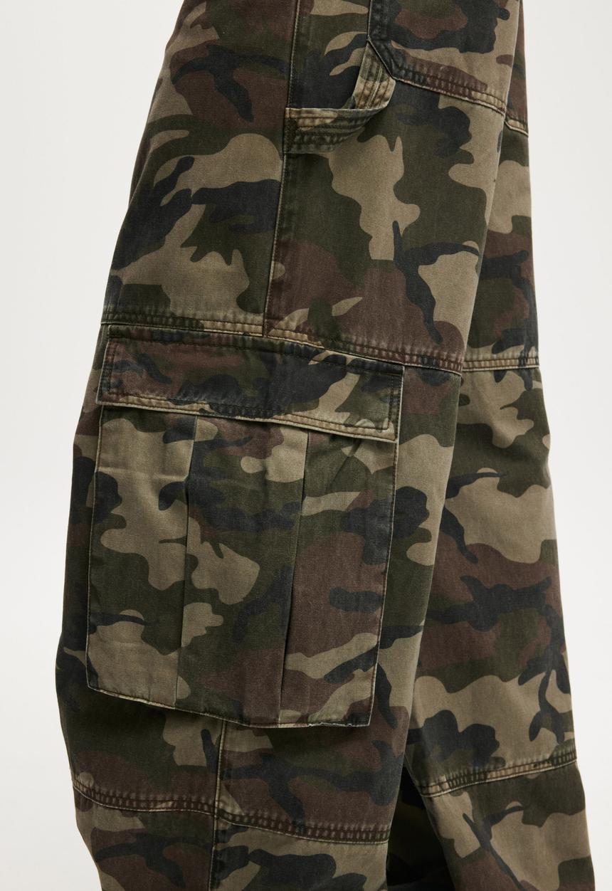 Super Baggy Cargo Pant - Camo 2