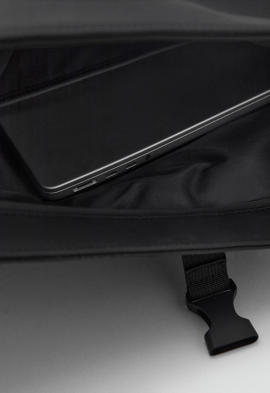 MANGO - Backpack Gum - Black