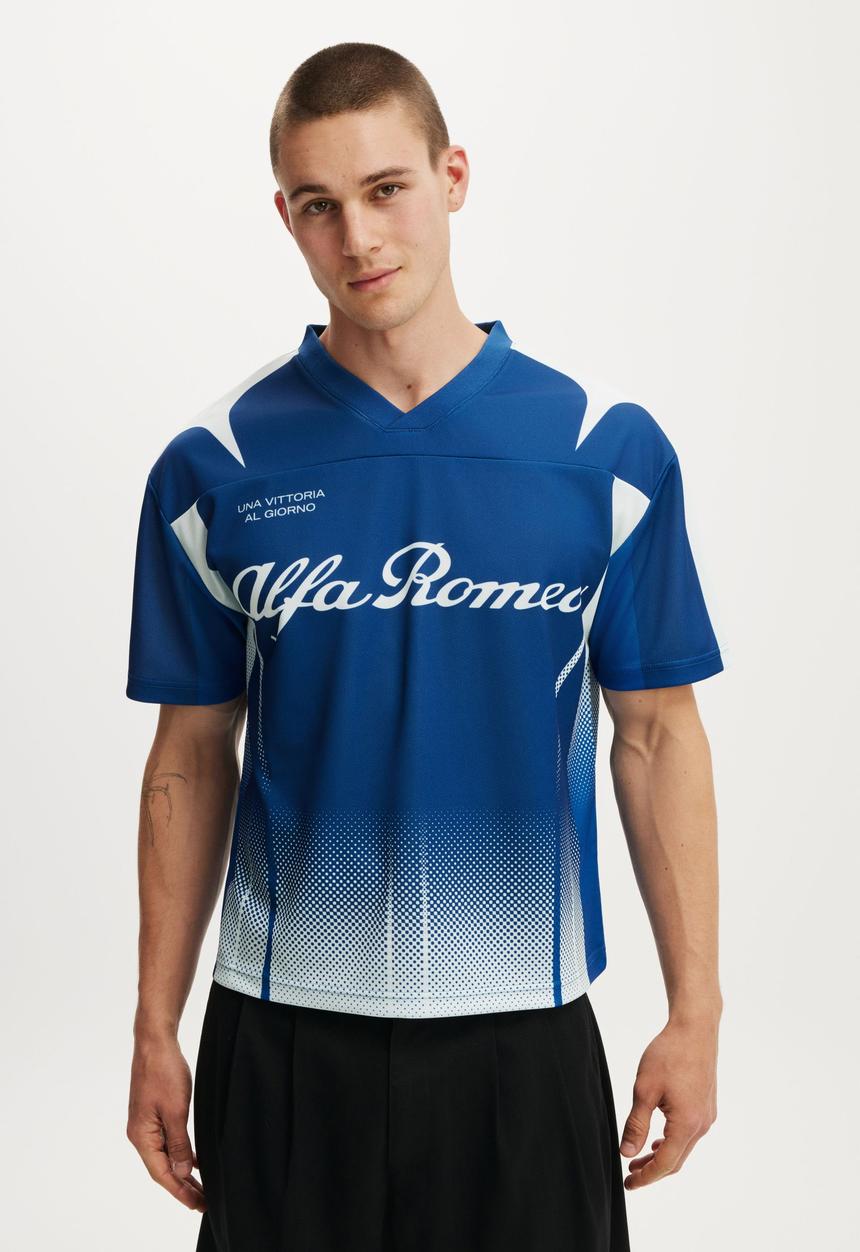 Cotton On - Alfa Romeo Football Jersey - Lcn Alf Royal Blue / Alfa Romeo - Crest Panel