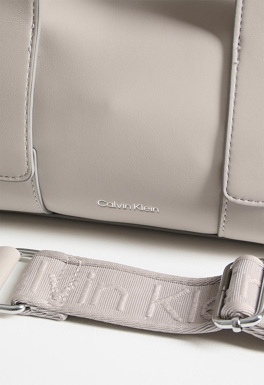 Calvin Klein - Webbing Strap Pocket 2Qo Handbag- Chateau / Old Silver