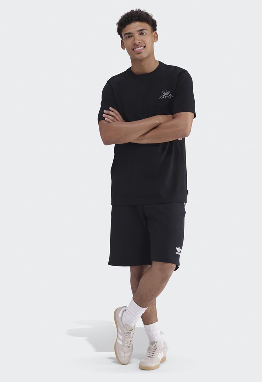 adidas Originals - WINTER RESORT MOUNTAIN Tee -  BLACK