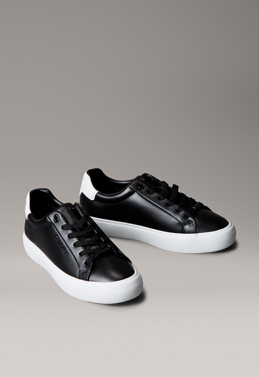 Calvin Klein - Lace-Up Sneaker - Black Bright White