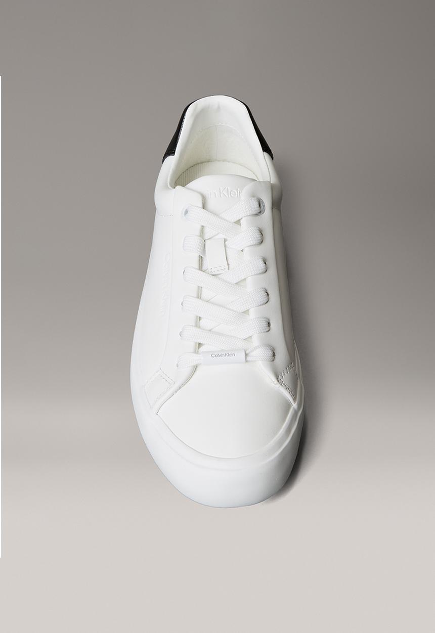 Calvin Klein - Lace-Up Sneaker - Bright White Black