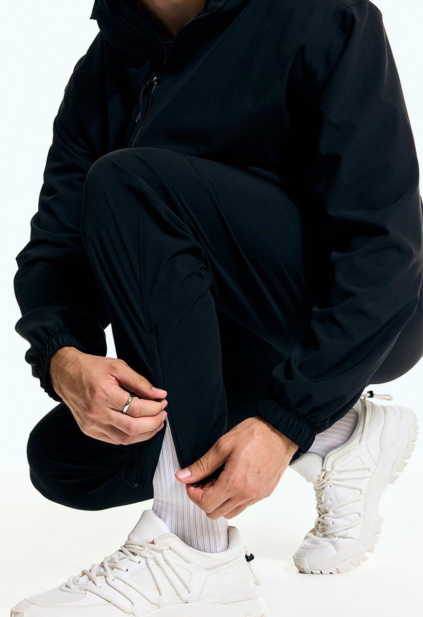 H&M - Regular fit sports joggers with drymove™ - black