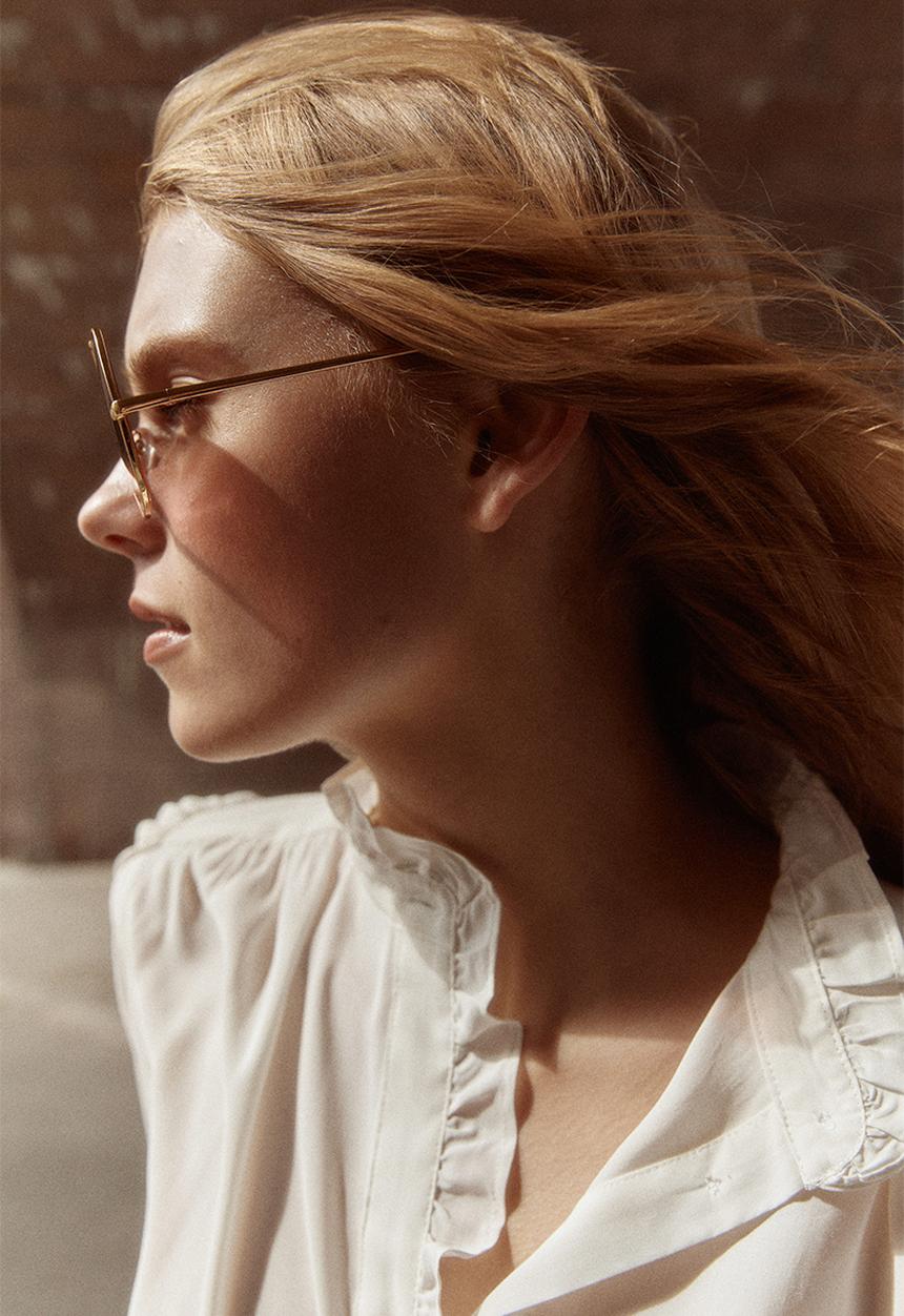 H&M - Oversized frill-trimmed blouse - white