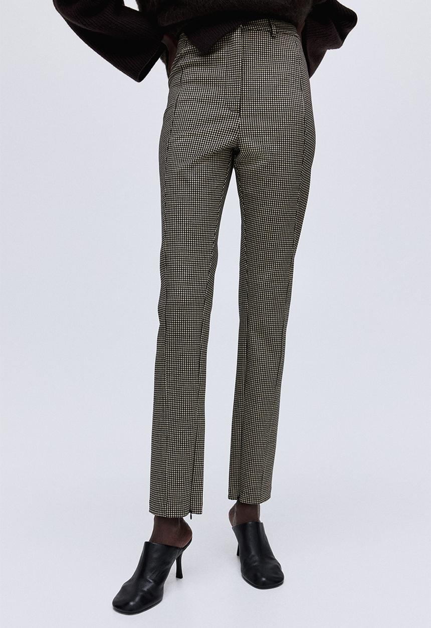H&M - Fitted jersey trousers - light beige/dogtooth pattern 