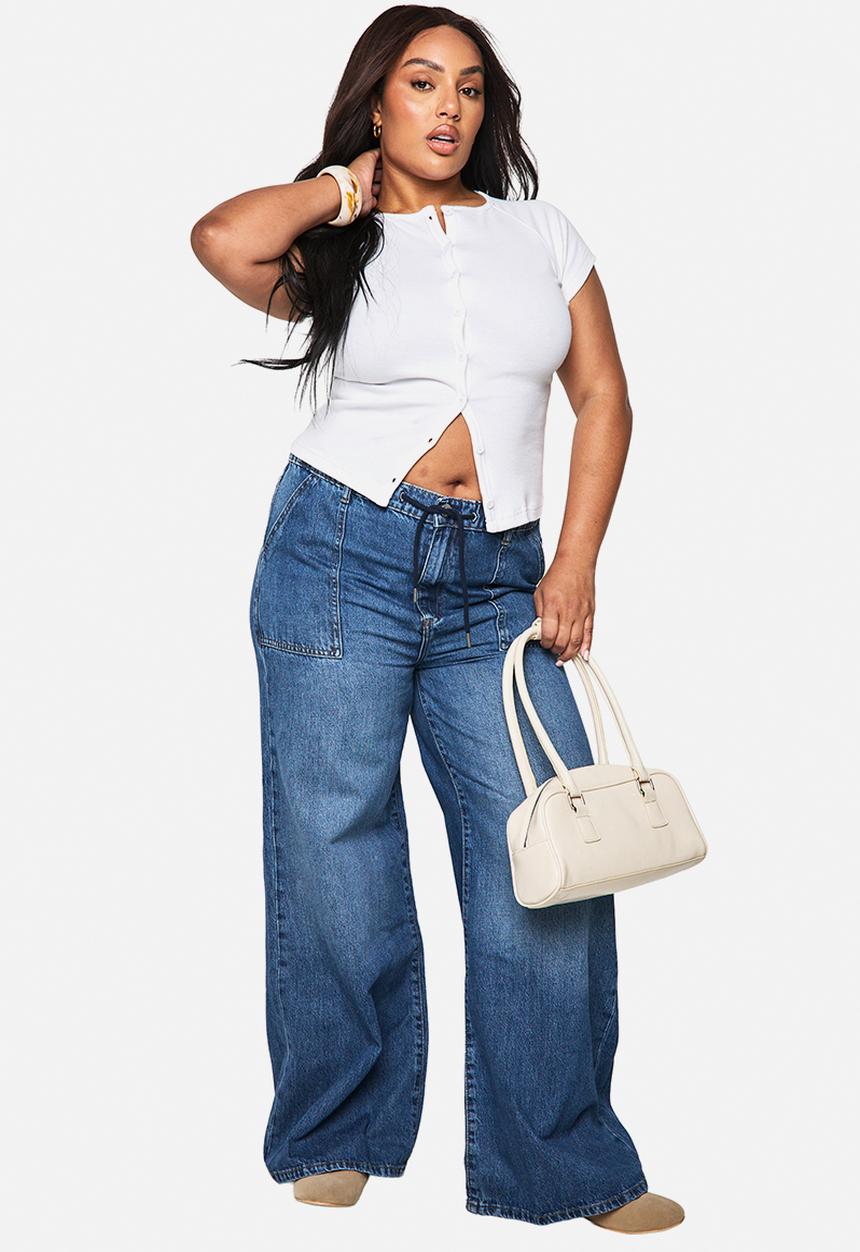 boohoo - Plus elasticated waistband wide leg jeans - mid blue