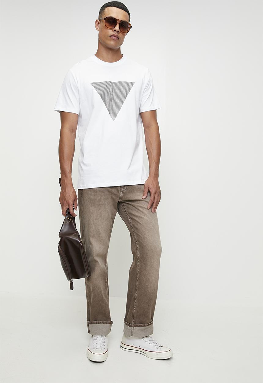 GUESS - Cn Ss Triangle Logo Tee - Pure White
