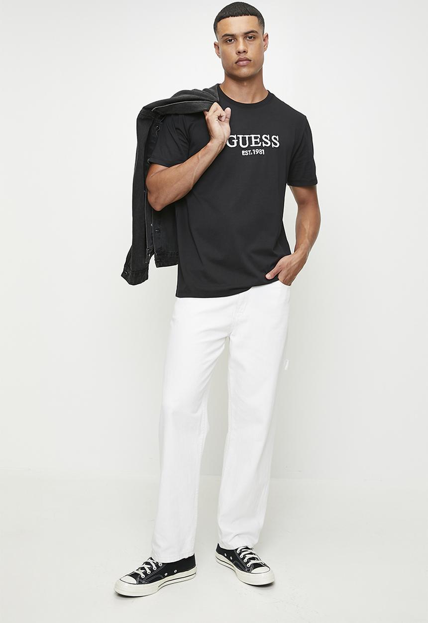 GUESS - Cn Ss Embroidery Logo Tee - Jet Black A996