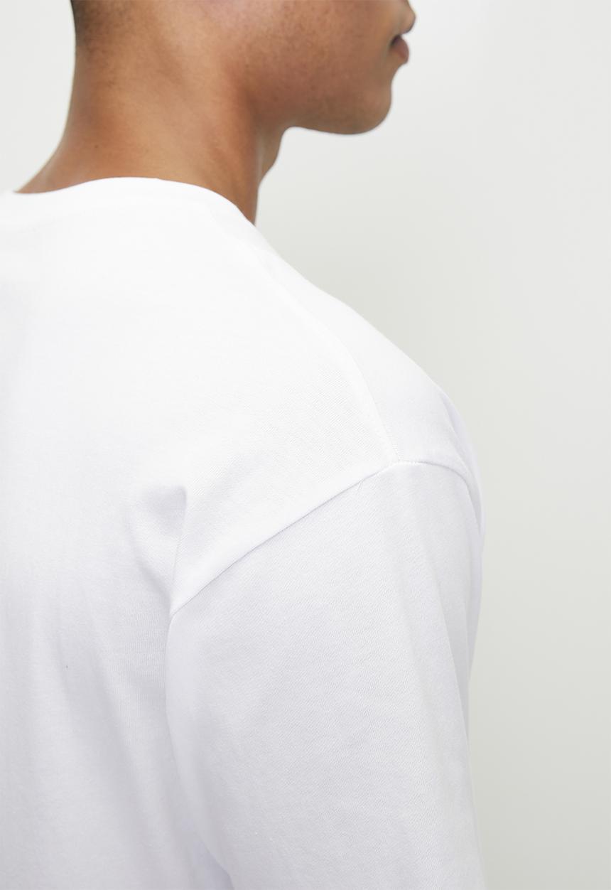 GUESS - Ss Bsc Basic Quattro G Tee - Pure White