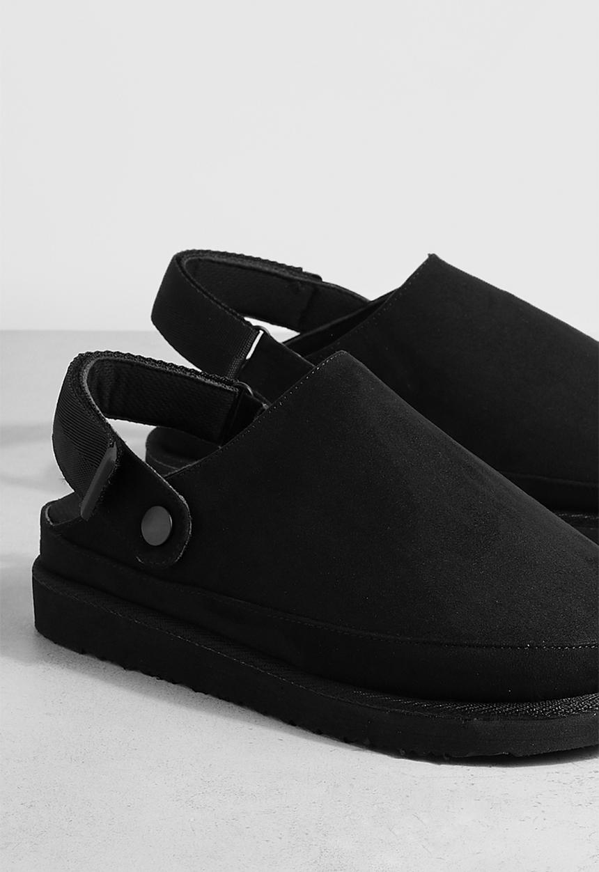 boohoo - Faux suede chunky slingback closed toe clogs - black