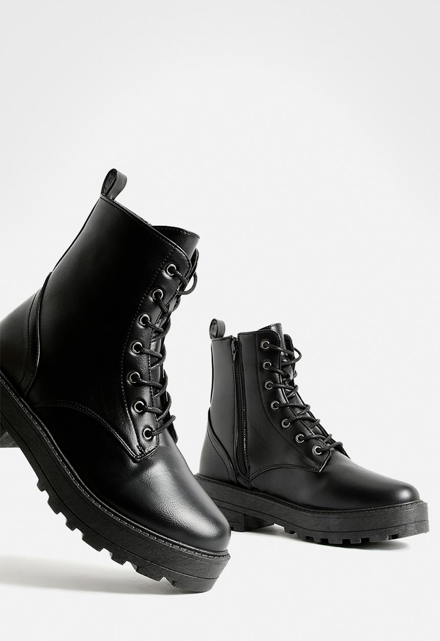 boohoo - Lace up chunky hiker boots - black