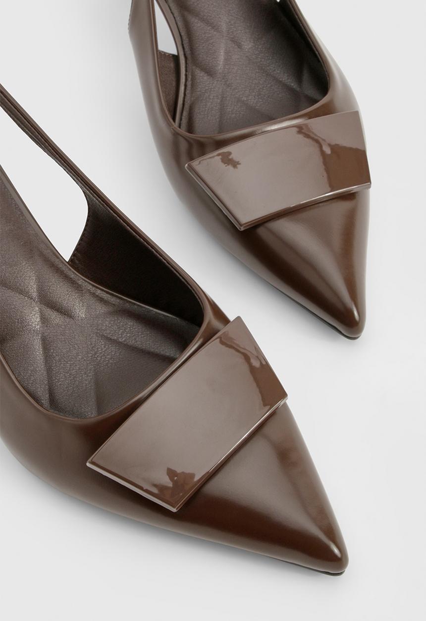 boohoo - Trim detail slingback court shoes - chocolate