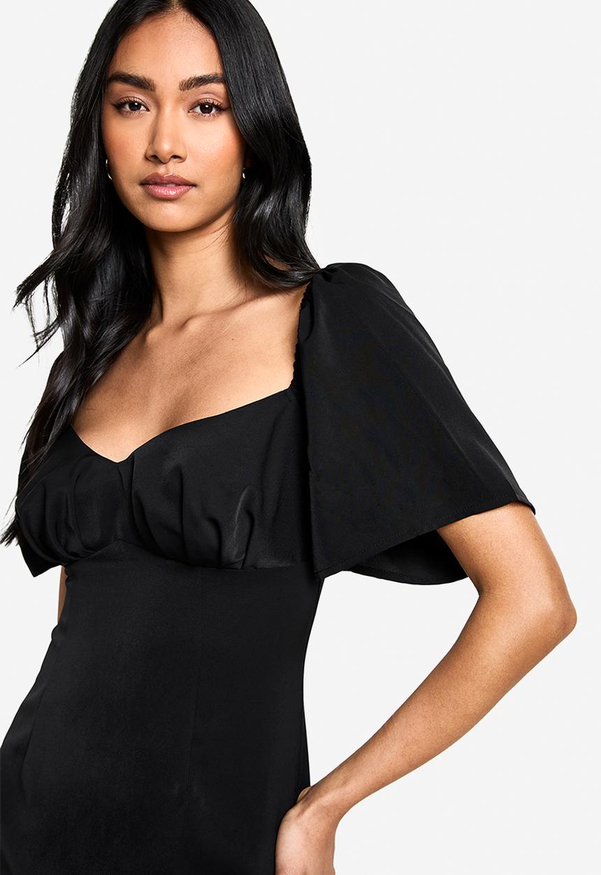 boohoo - Ruffle hem mini dress - black