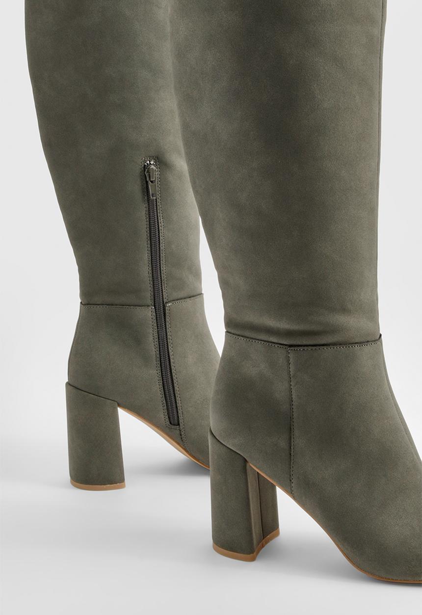 boohoo - Stacked Heeled Knee High Boot