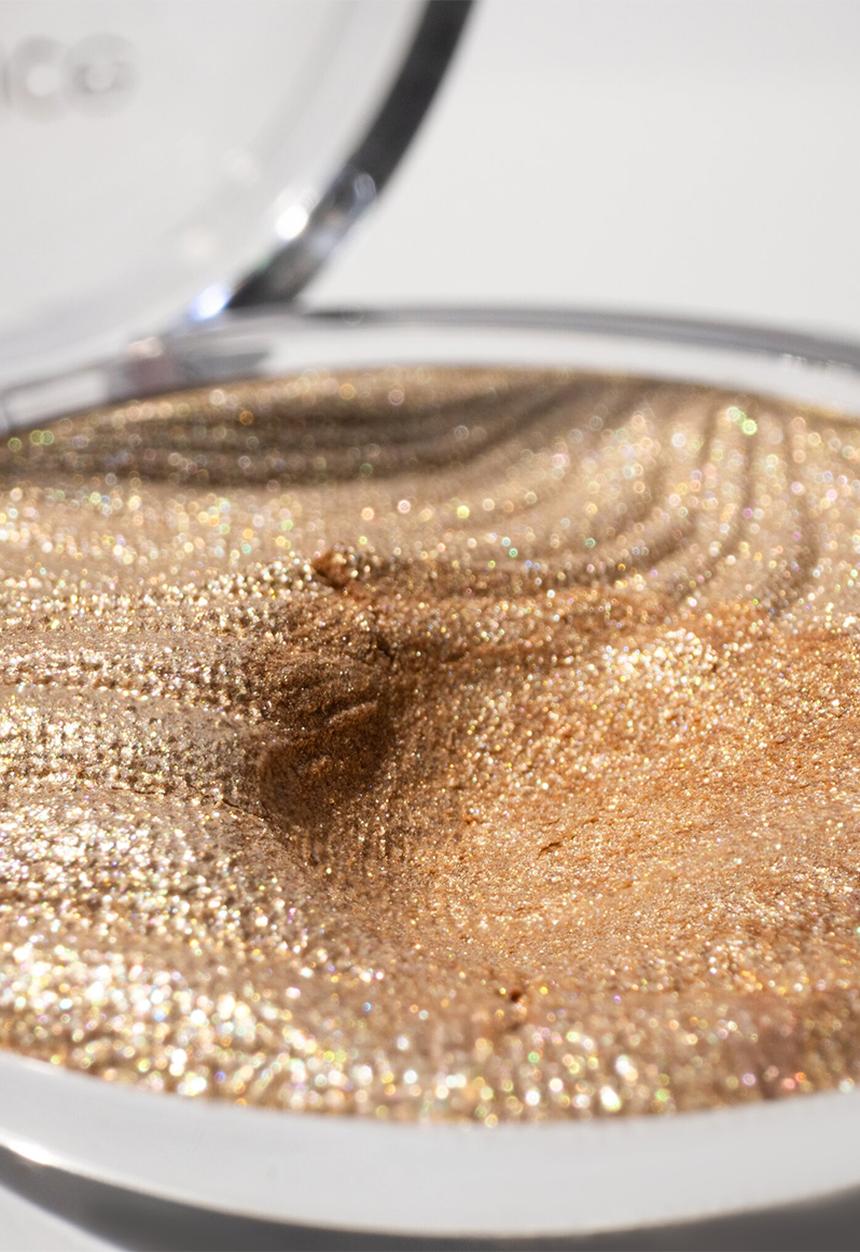 Catrice - Aura Glam Bouncy Highlighter - 020 Whispering Gold
