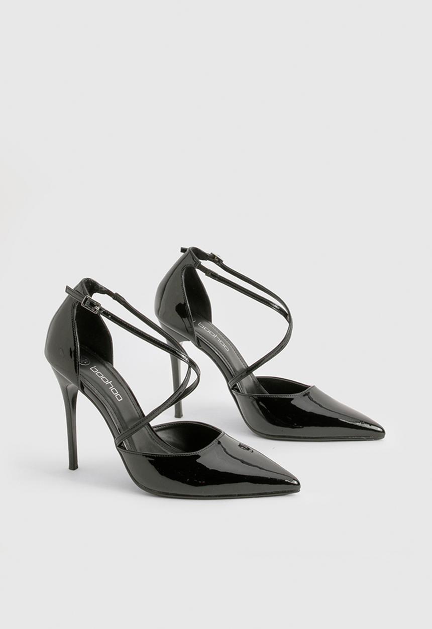 boohoo - Patent Crossover Strap Court Shoes