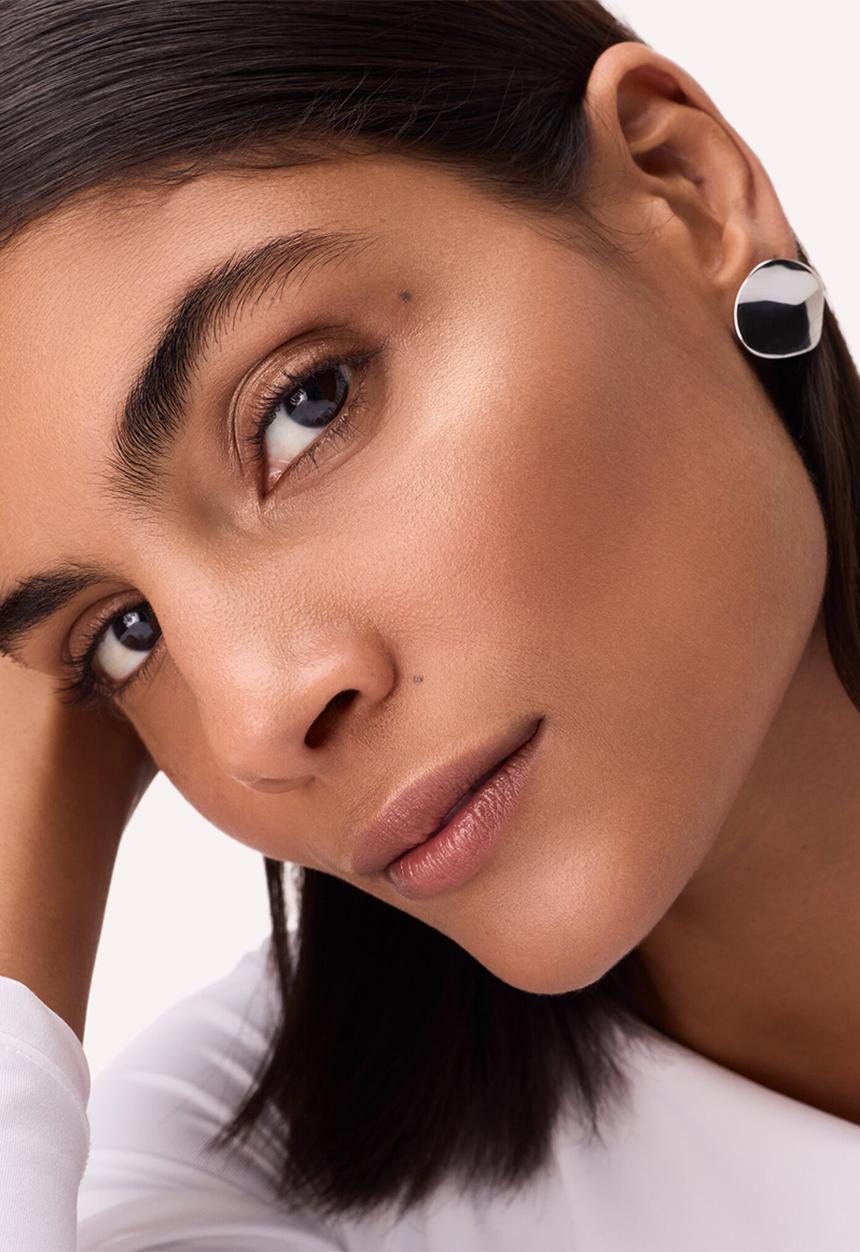 Catrice - More Than Glow Liquid Highlighter - 010 Pearl Glaze