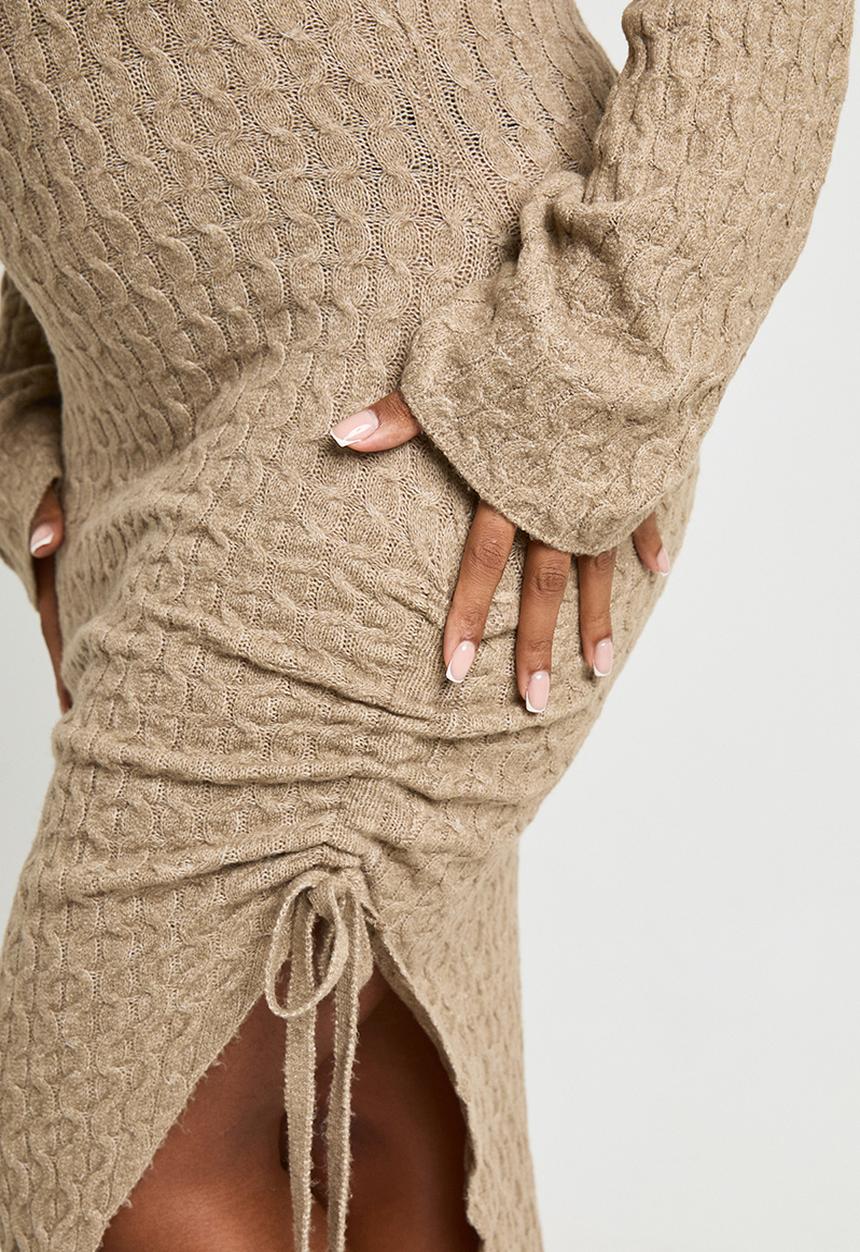 boohoo - Plus soft cable asymmetric hem bardot maxi dress - mocha