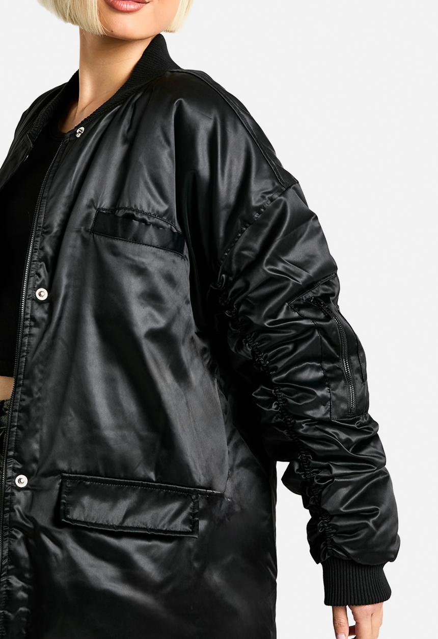 boohoo - Oversized longline satin bomber jacket - black