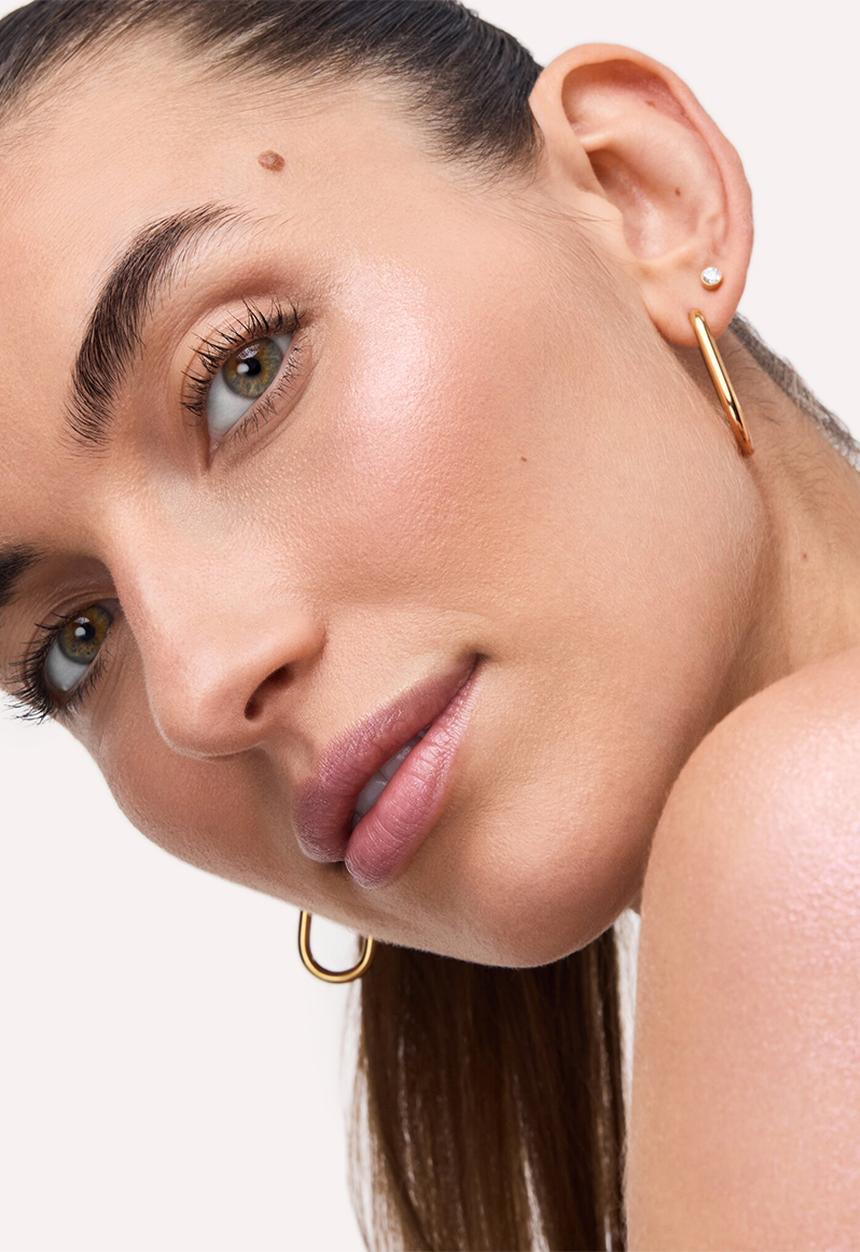 Catrice - Diamond Haze Jelly Highlighter Stick - 010 Born To Sparkle