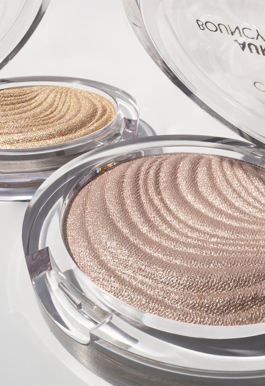 Catrice - Aura Glam Bouncy Highlighter - 010 Moonlit Sand