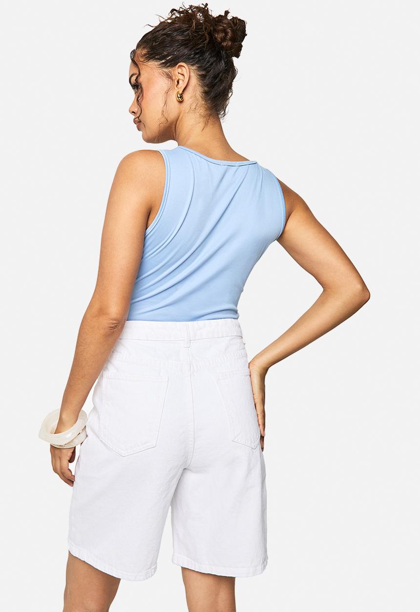 boohoo - Super soft v neck ruched bust bodysuit - powder blue