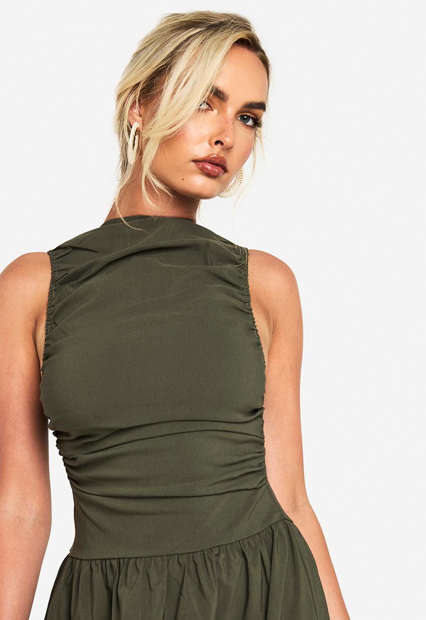 boohoo - Ruched drop waist sleeveless midaxi dress - khaki