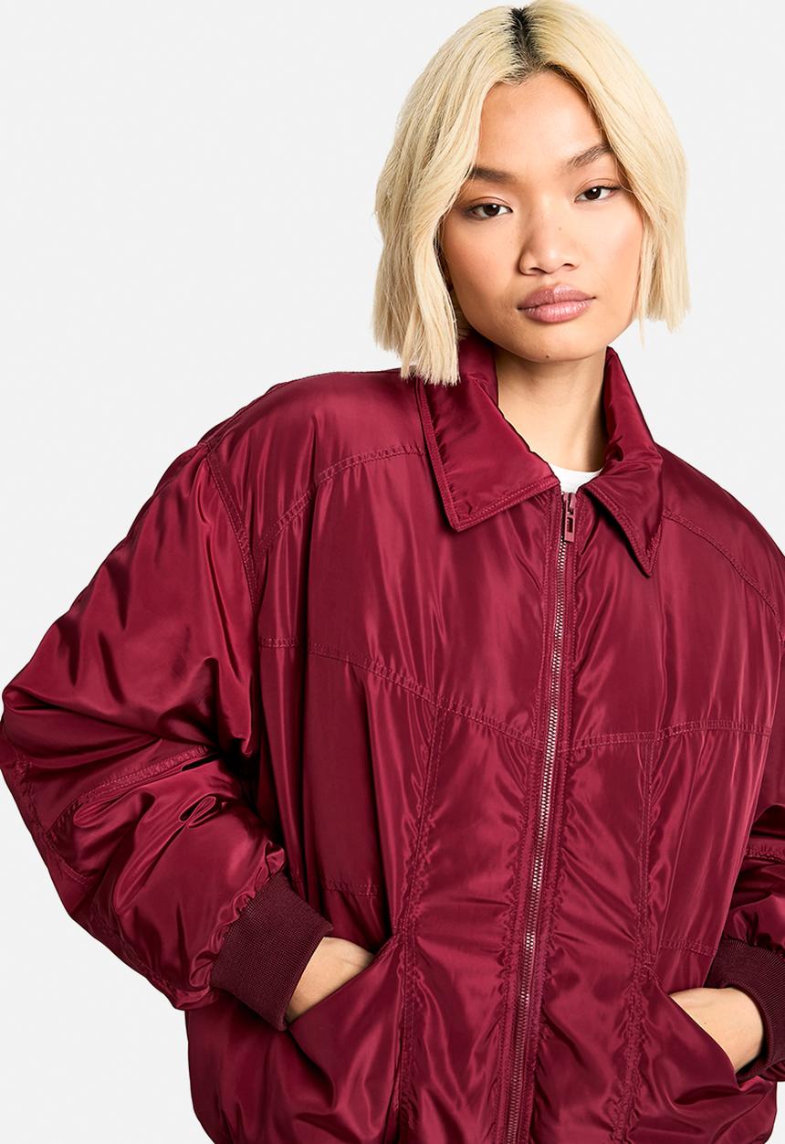 boohoo - Oversized bomber jacket - berry